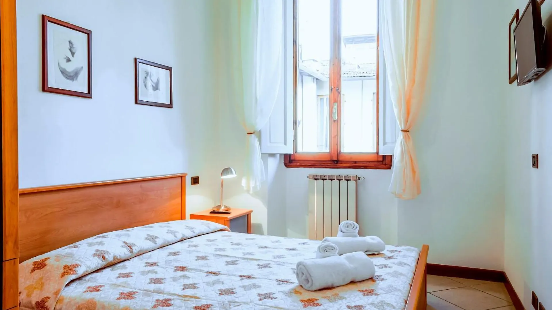 Fiume & Zannoni Apartments By 360Rentals Florence Italy