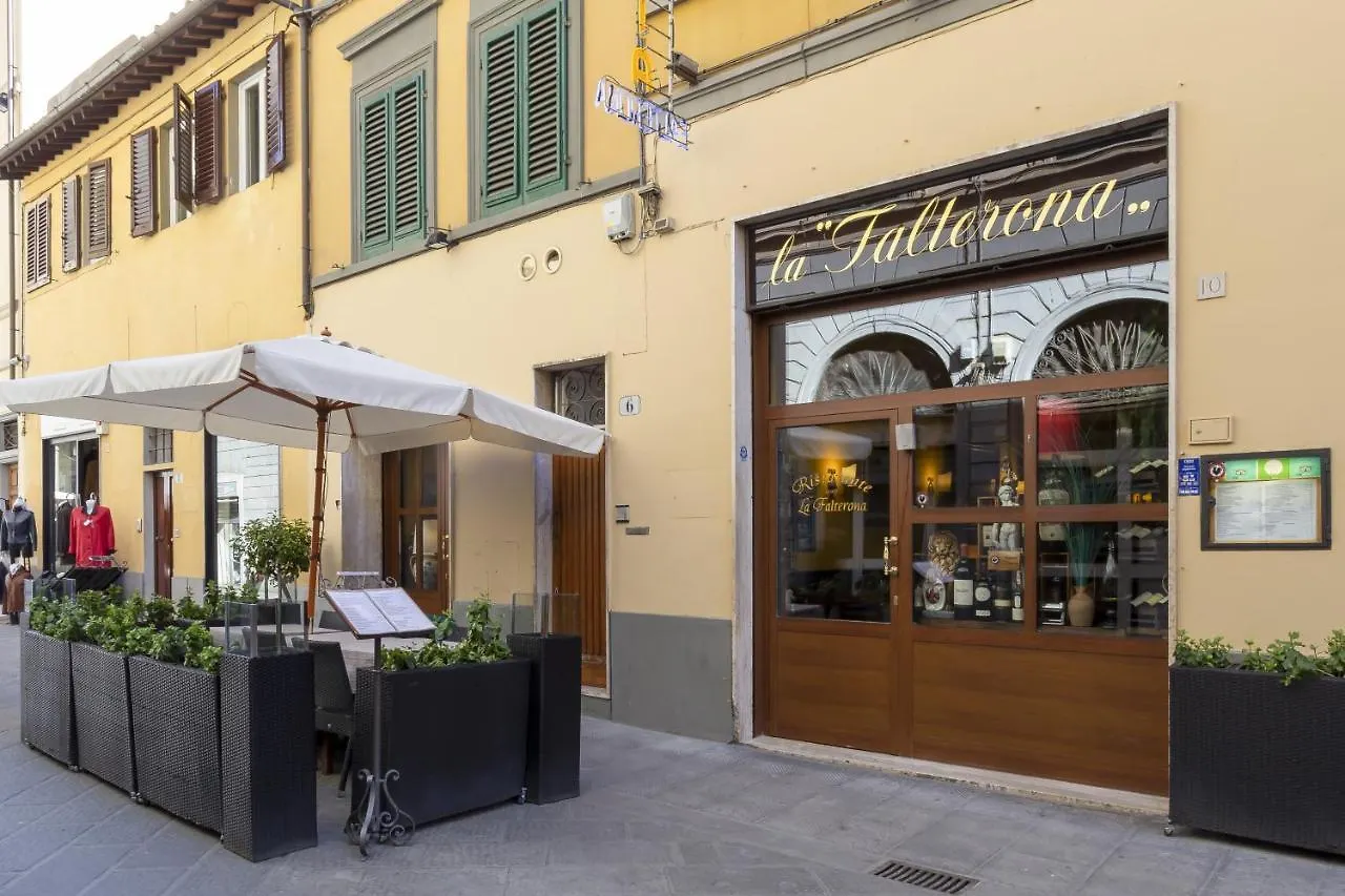 Fiume & Zannoni Apartments By 360Rentals Florence